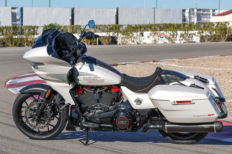 2024 Harley-Davidson CVO Road Glide Cruisers